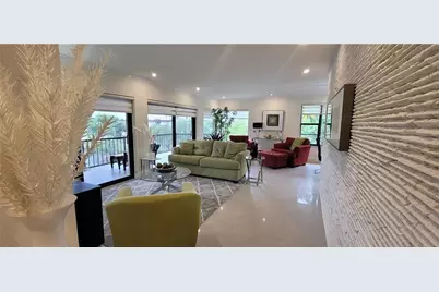6010 S Falls Circle Drive #423, Lauderhill, FL 33319 - Photo 2