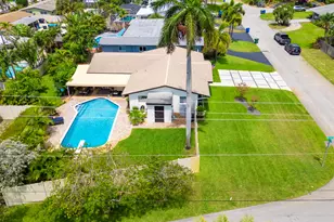 1420 NE 42nd Ct, Oakland Park, FL 33334 - Photo 32