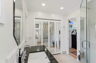 1420 NE 42nd Ct, Oakland Park, FL 33334 - Photo 20