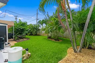 1420 NE 42nd Ct, Oakland Park, FL 33334 - Photo 30
