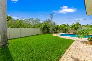 1420 NE 42nd Ct, Oakland Park, FL 33334 - Photo 30