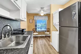 1050 Citrus Way, Delray Beach, FL 33445 - Photo 14