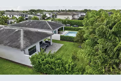 8544 Apple Falls Lane, Boca Raton, FL 33496 - Photo 4
