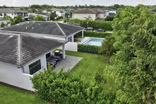 8544 Apple Falls Ln, Boca Raton, FL 33496 - Photo 4