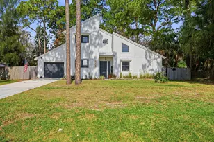 5909 Hickory Dr, Fort Pierce, FL 34982 - Photo 2