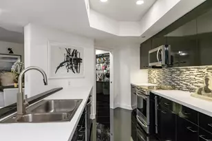 300 SE 5th Ave, Boca Raton, FL 33432 - Photo 12
