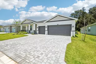 5613 Hampton Park Cir, Vero Beach, FL 32966 - Photo 2