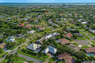 52 Birch Pl, Tequesta, FL 33469 - Photo 34
