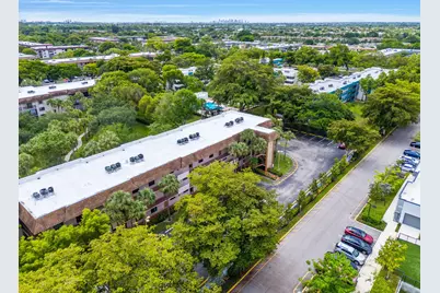 6095 N Sabal Palm Boulevard #207, Tamarac, FL 33319 - Photo 32