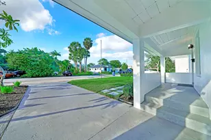 1108 NE 16th St, Fort Lauderdale, FL 33304 - Photo 36