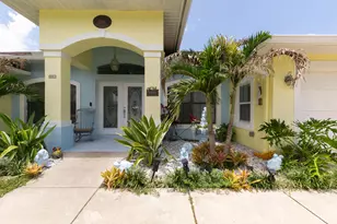 591 SE Chapman Ave, Port Saint Lucie, FL 34984 - Photo 2