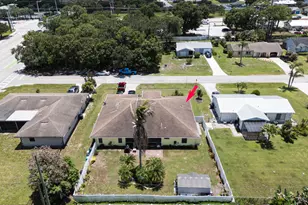 591 SE Chapman Ave, Port Saint Lucie, FL 34984 - Photo 32
