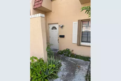 76 Ann Lee Lane, Tamarac, FL 33319 - Photo 2