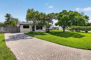 115 NW 7th St, Boca Raton, FL 33432 - Photo 2