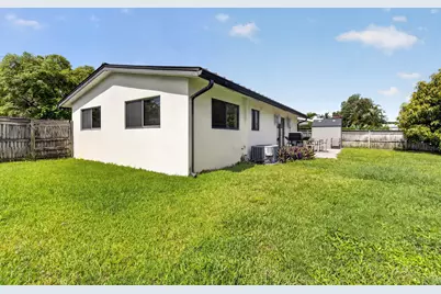 115 NW 7th Street, Boca Raton, FL 33432 - Photo 10