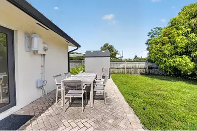 115 NW 7th Street, Boca Raton, FL 33432 - Photo 8