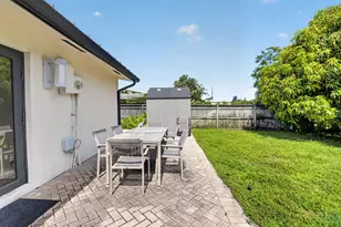 115 NW 7th St, Boca Raton, FL 33432 - Photo 8