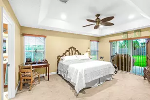 7607 Monclair Ct, Lake Worth, FL 33467 - Photo 10