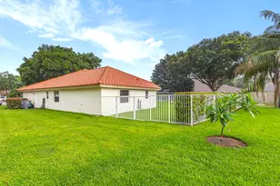 7607 Monclair Ct, Lake Worth, FL 33467 - Photo 20