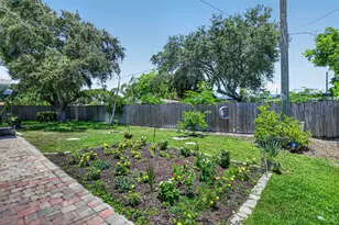 807 SW 3rd St, Boca Raton, FL 33486 - Photo 44