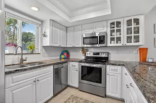 807 SW 3rd St, Boca Raton, FL 33486 - Photo 22