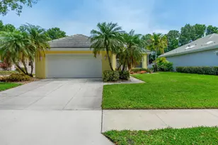 7533 SE Autumn Ln, Hobe Sound, FL 33455 - Photo 2
