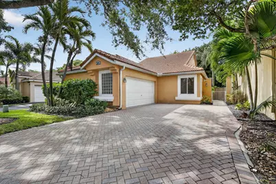 10124 NW 4th Street, Plantation, FL 33324 - Photo 2