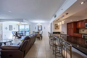 1915 Lavers Cir, Delray Beach, FL 33444 - Photo 2
