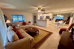 1252 Club Dr W, Delray Beach, FL 33445 - Photo 4