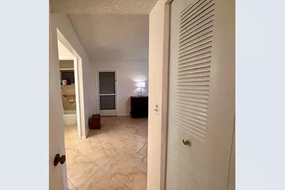 1252 Club Drive W #D, Delray Beach, FL 33445 - Photo 14