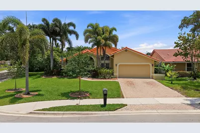 9700 NW 48th Drive, Coral Springs, FL 33076 - Photo 4