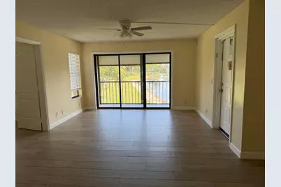 726 Sunny Pine Way #B2, Greenacres, FL 33415 - Photo 2