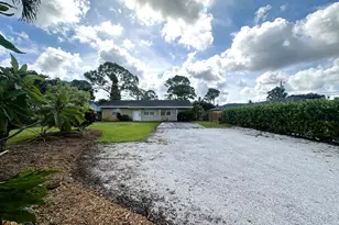 5586 3rd Rd, Lake Worth, FL 33467 - Photo 4