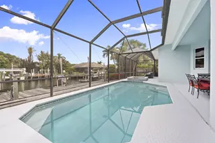 117 Queen Elizabeth Ct, Hutchinson Island, FL 34949 - Photo 2