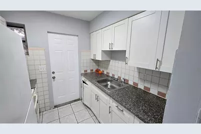 1874 NE 161st Street #1874, North Miami Beach, FL 33162 - Photo 4