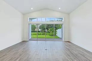 146 Parkside Wy, Royal Palm Beach, FL 33414 - Photo 12