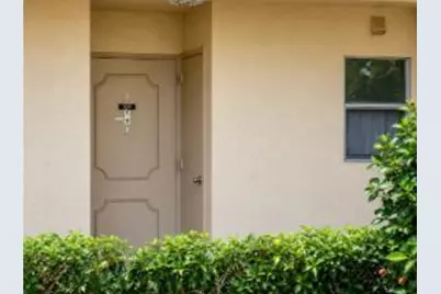 3524 Via Poinciana #Apt 104, Lake Worth, FL 33467 - Photo 2