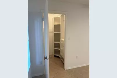 2647 NW 33rd Street #2305, Oakland Park, FL 33309 - Photo 10