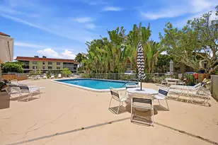 5570 Tamberlane Cir, Palm Beach Gardens, FL 33418 - Photo 22