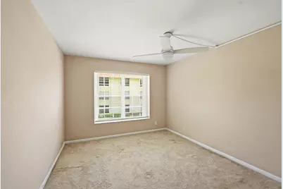 5570 Tamberlane Circle #229, Palm Beach Gardens, FL 33418 - Photo 14