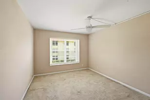 5570 Tamberlane Cir, Palm Beach Gardens, FL 33418 - Photo 14