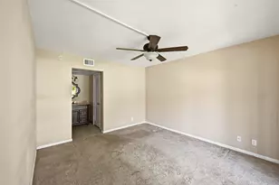 5570 Tamberlane Cir, Palm Beach Gardens, FL 33418 - Photo 10