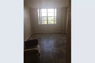 15600 NW 7th Avenue #421, Miami, FL 33169 - Photo 8