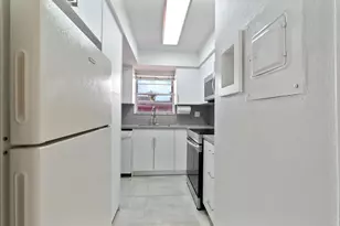 7500 SW 82nd St, Miami, FL 33143 - Photo 4