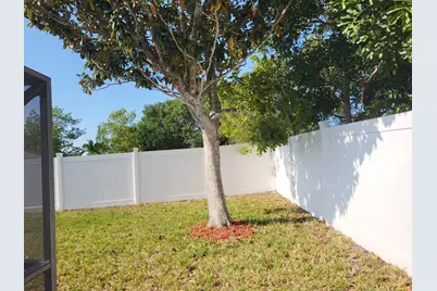 702 SW Belmont Circle, Port Saint Lucie, FL 34953 - Photo 6