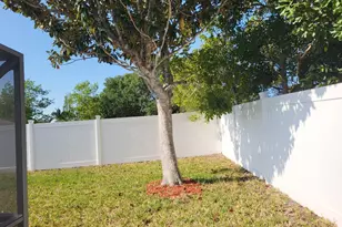 702 SW Belmont Cir, Port Saint Lucie, FL 34953 - Photo 6