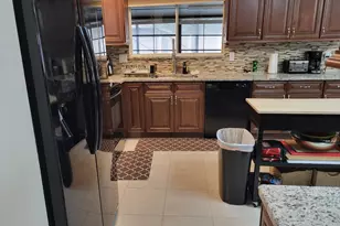 702 SW Belmont Cir, Port Saint Lucie, FL 34953 - Photo 12