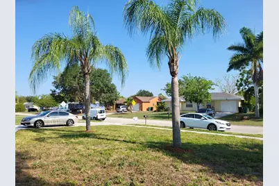 702 SW Belmont Circle, Port Saint Lucie, FL 34953 - Photo 16