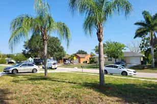 702 SW Belmont Cir, Port Saint Lucie, FL 34953 - Photo 16