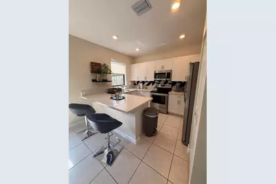 21423 NE 2nd Place, Miami, FL 33179 - Photo 6